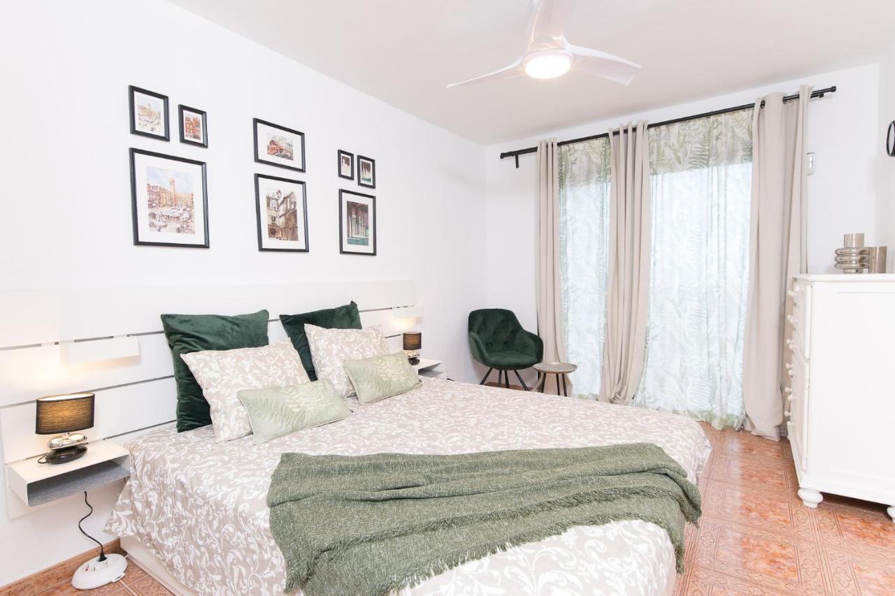 Sea View, Newly Renovated, 2 Bedrooms Apartment In Costa Adeje Экстерьер фото